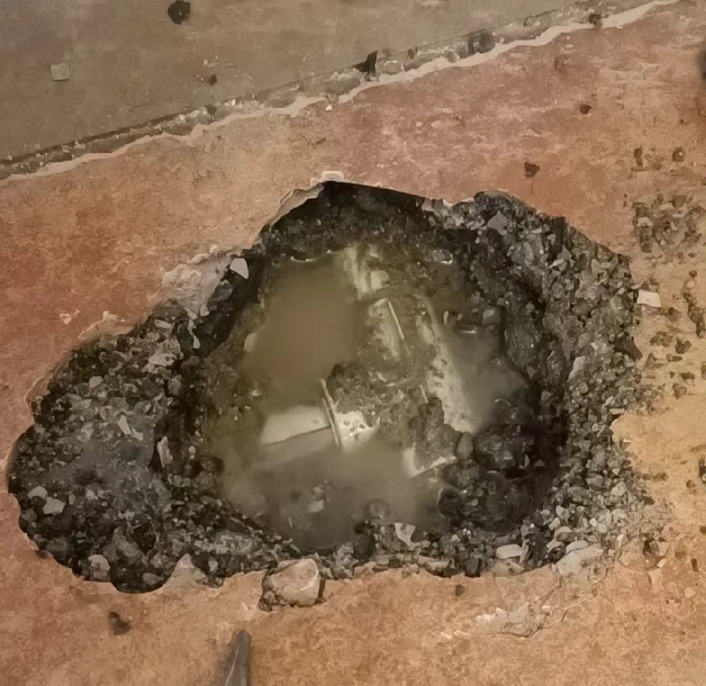 六枝特地区给水管漏水检测维修